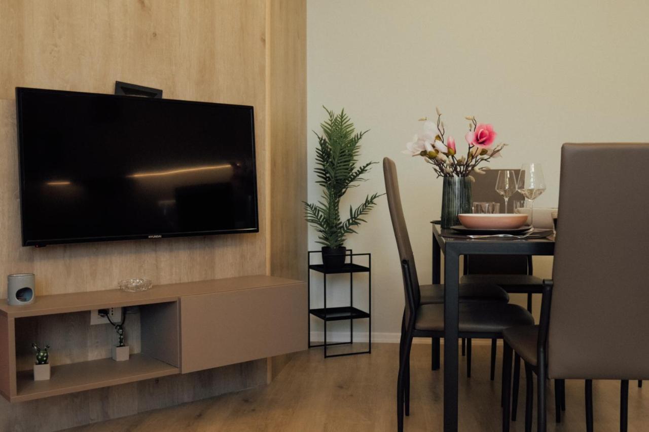 Newly Renovated Apartment Tirana Kültér fotó