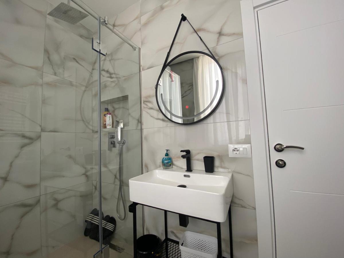 Newly Renovated Apartment Tirana Kültér fotó